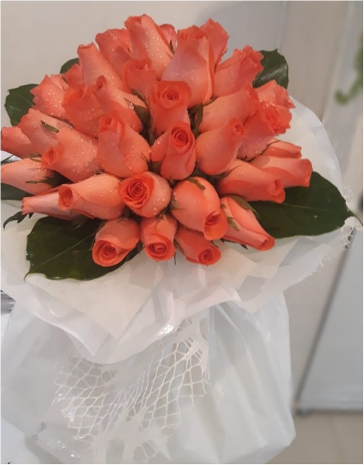 Bouquet de 48 rosas naranjas